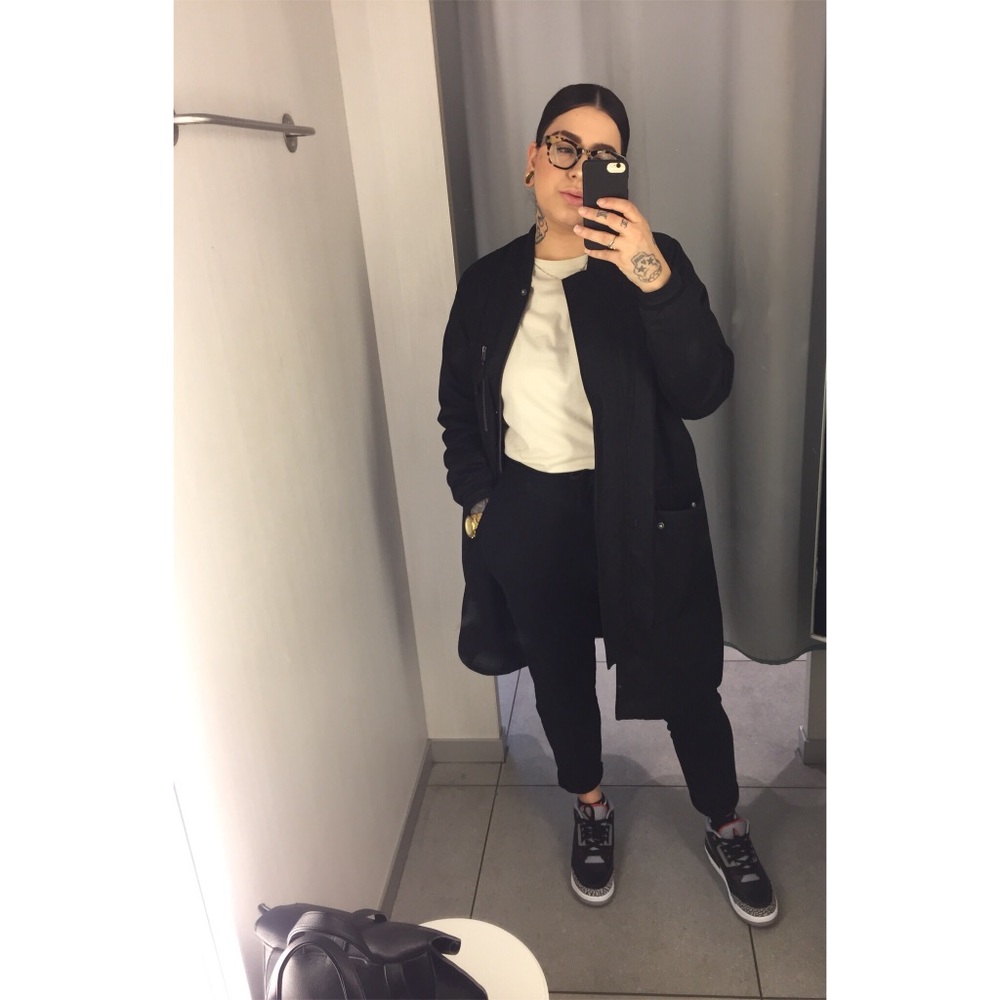 Meet your Posher, Liz